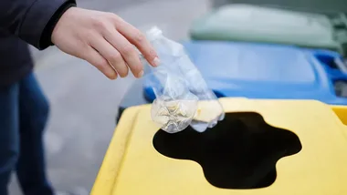 W Skawinie mniej plastiku, ale więcej odpadów zmieszanych. Różnica to 7,3 kg