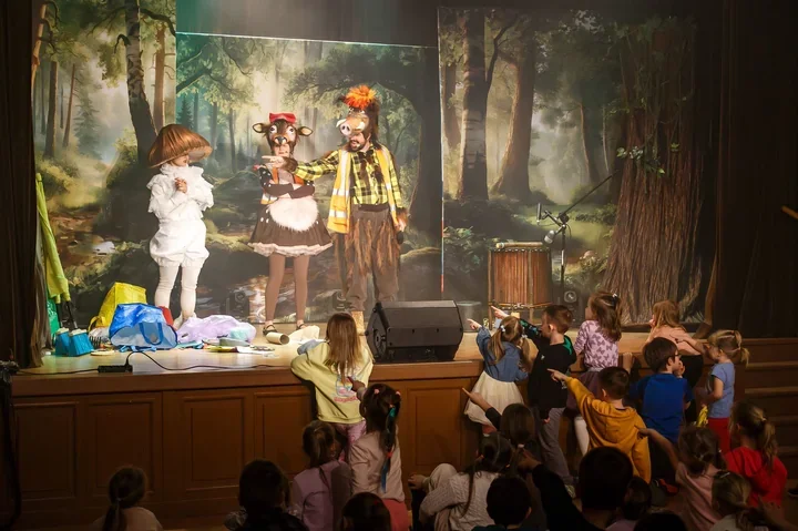 Leśna Sensacja w Pałacyku Sokół - rodzinny spektakl, który uczy i bawi