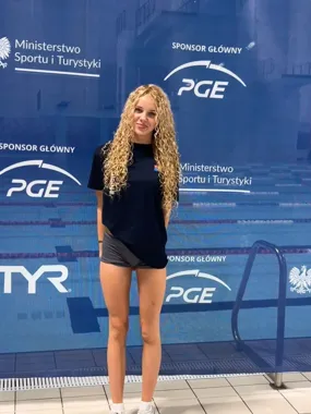 Emilia Bętkowska ze Skawiny w krajowej czołówce pływackiej
