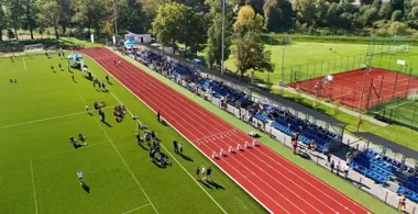 360 młodych zawodników otworzyło sezon na skawińskim stadionie